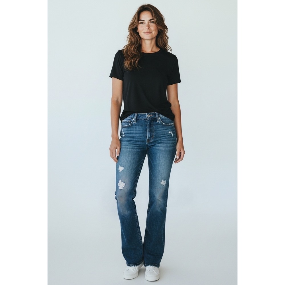 7 For All Mankind Size 31 distress Boot cut‎ Jeans